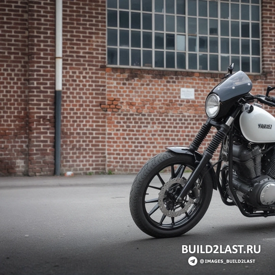 Японский мотоцикл Yamaha XV950 Racer в черном цвете с классическими акцентами
